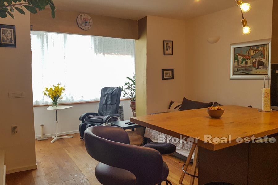 Schön eingerichtete Wohnung in einer ruhigen Straße, Bacvice