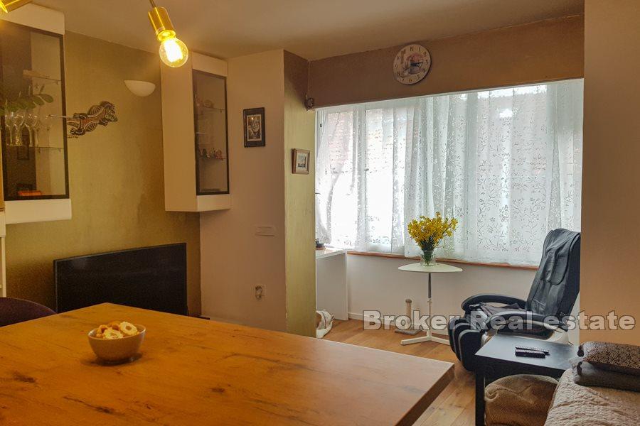 Schön eingerichtete Wohnung in einer ruhigen Straße, Bacvice