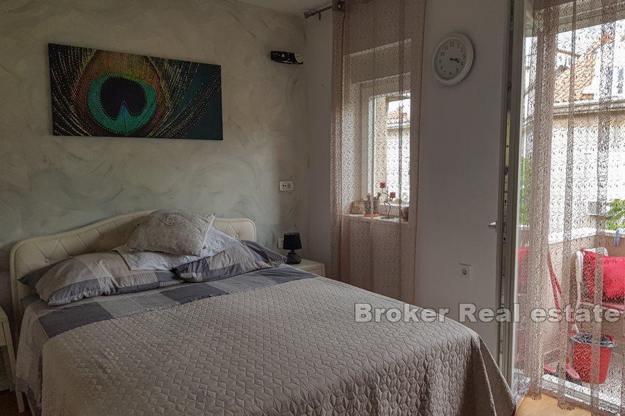 Schön eingerichtete Wohnung in einer ruhigen Straße, Bacvice