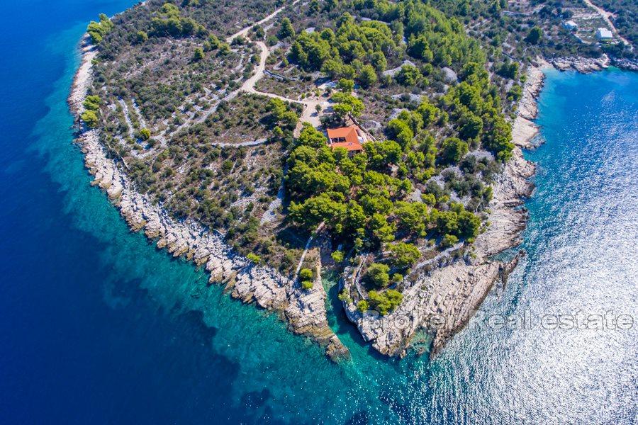 Une propriété isolée unique sur une petite île