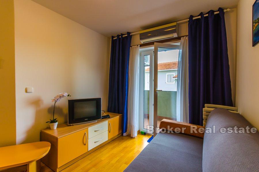 Ett sovrum lägenhet nära stranden, Brac