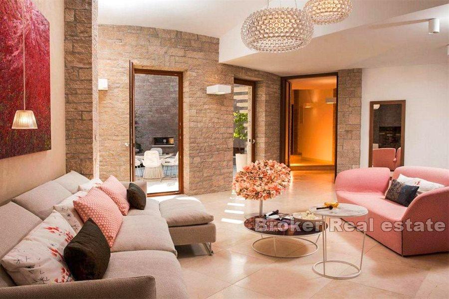 Unique villa with swimming pool