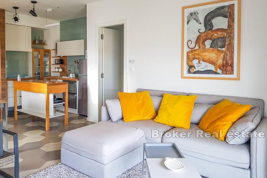 Luxury three bedroom apartment in an elite location, Marjan