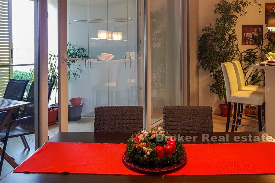 Moderní třípokojový byt vysoké kvality, Žnjan