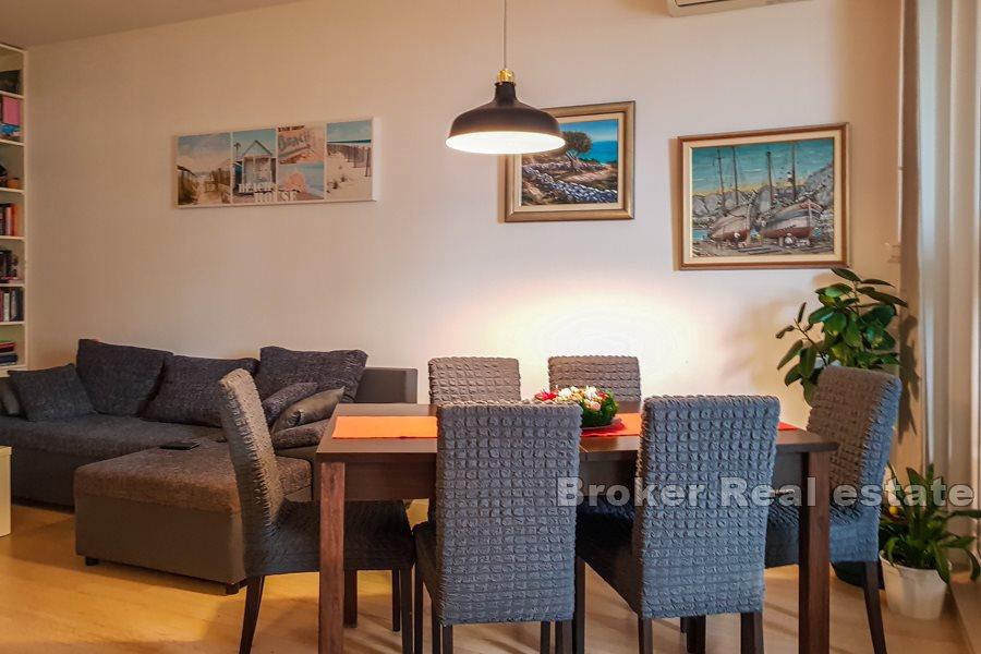 Moderní třípokojový byt vysoké kvality, Žnjan