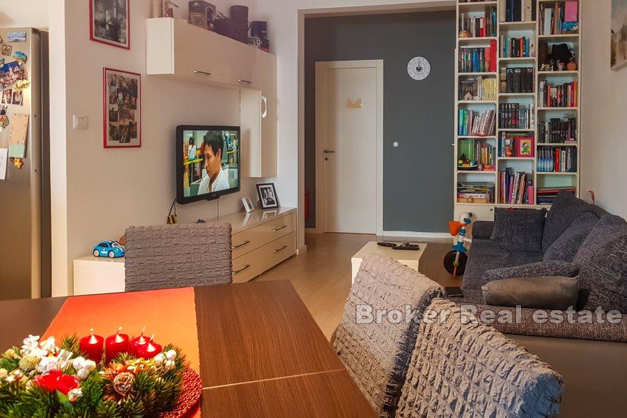 Appartement moderne de trois chambres de haute qualité, Žnjan