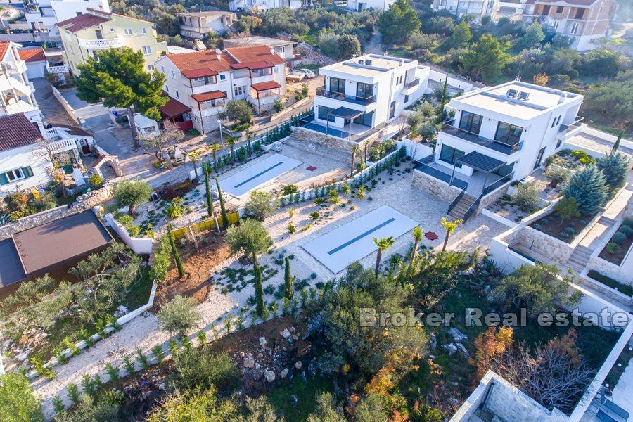 Modern villa med vacker havsutsikt