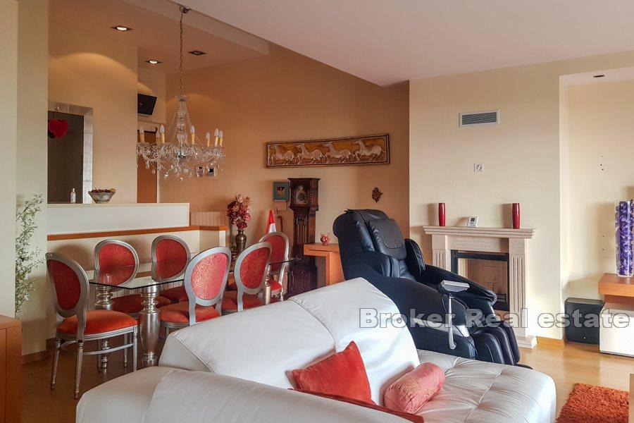 Luxuswohnung mit Meerblick, Meje