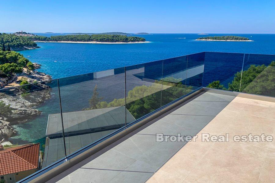 Luxury newly built apartments with sea view