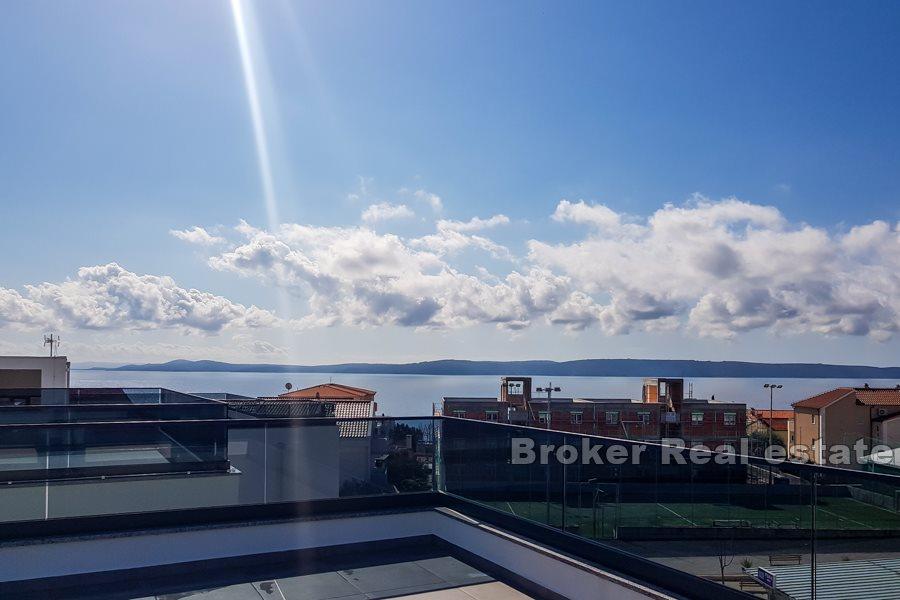 Lägenhet med öppen havsutsikt från terrassen