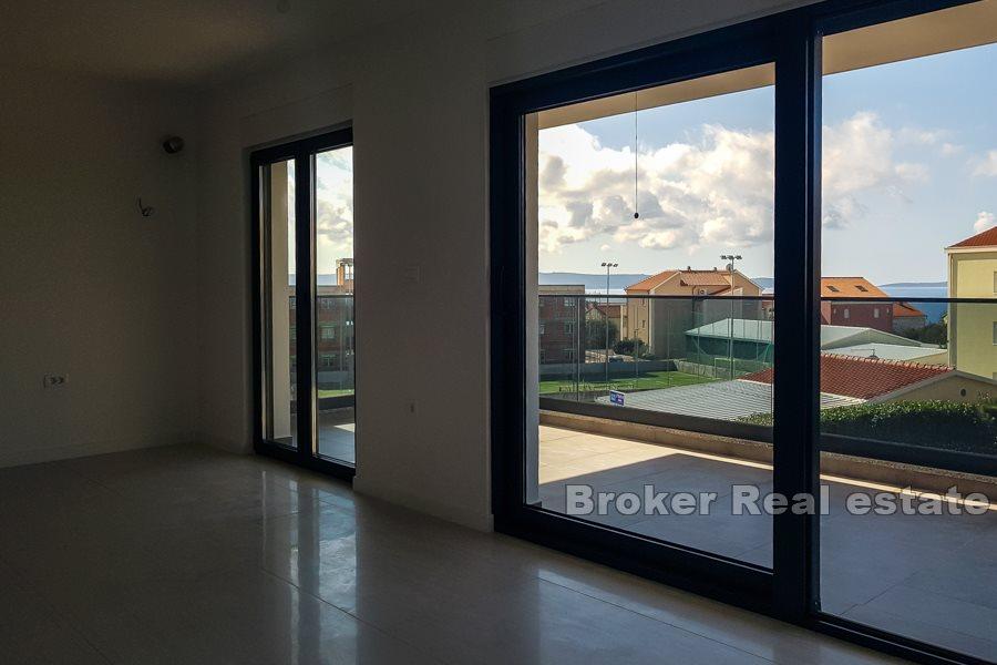Apartament z otwartym widokiem na morze z tarasu