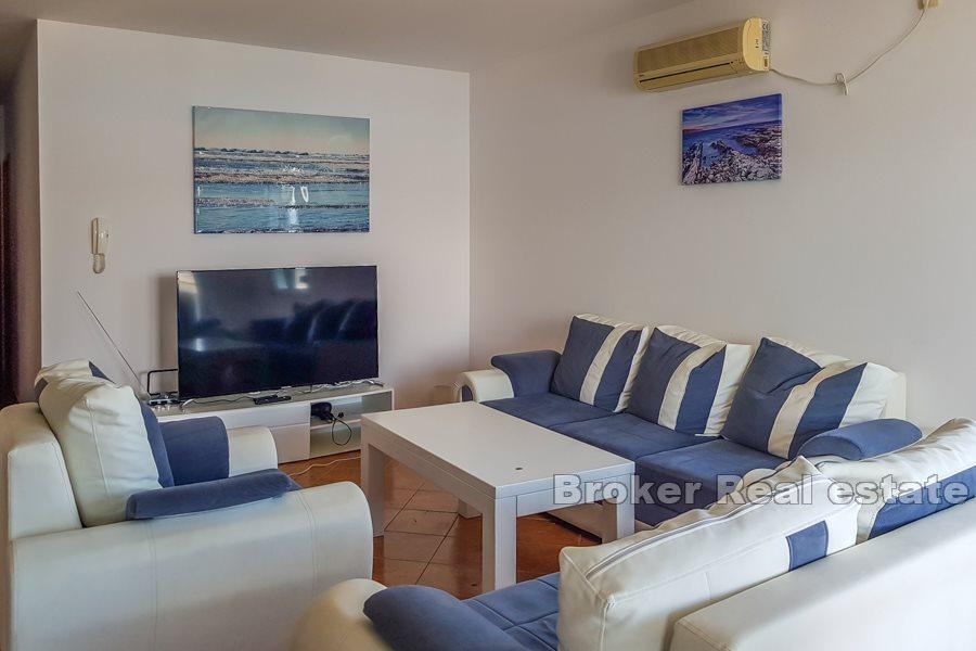 Appartement de quatre chambres avec vue sur la mer