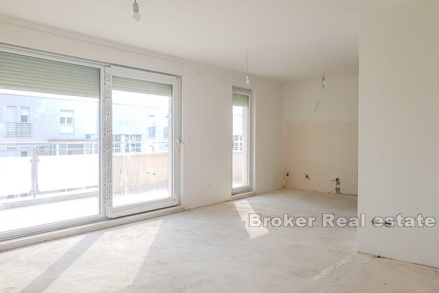 Dvoupodlažní apartmán s výhledem na moře, Znjan