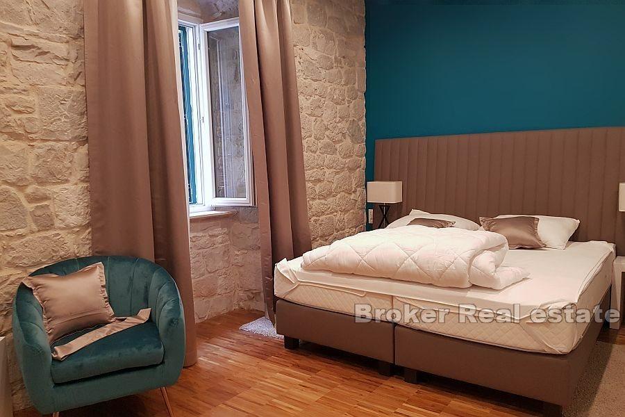 Three units in an exceptional location, Center