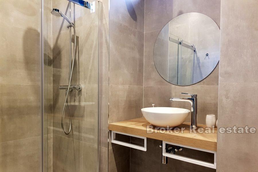 Three units in an exceptional location, Center