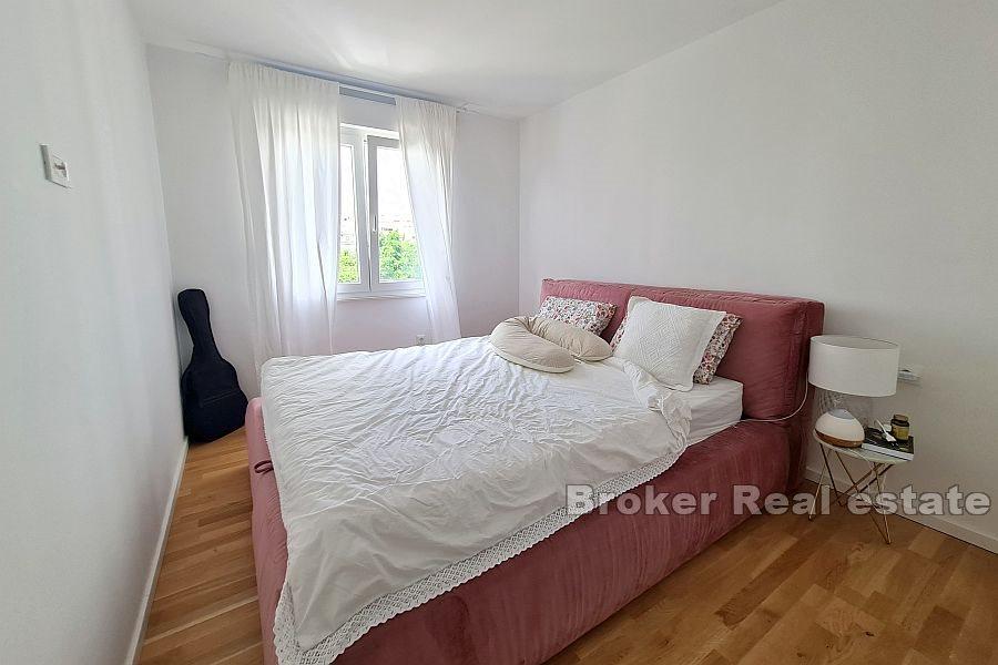 Blatine, apartmán se dvěma ložnicemi a výhledem na moře