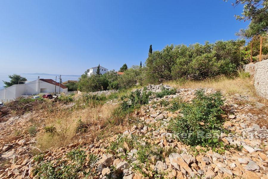 Luksuzna apartmanska zgrada s pogledom na more