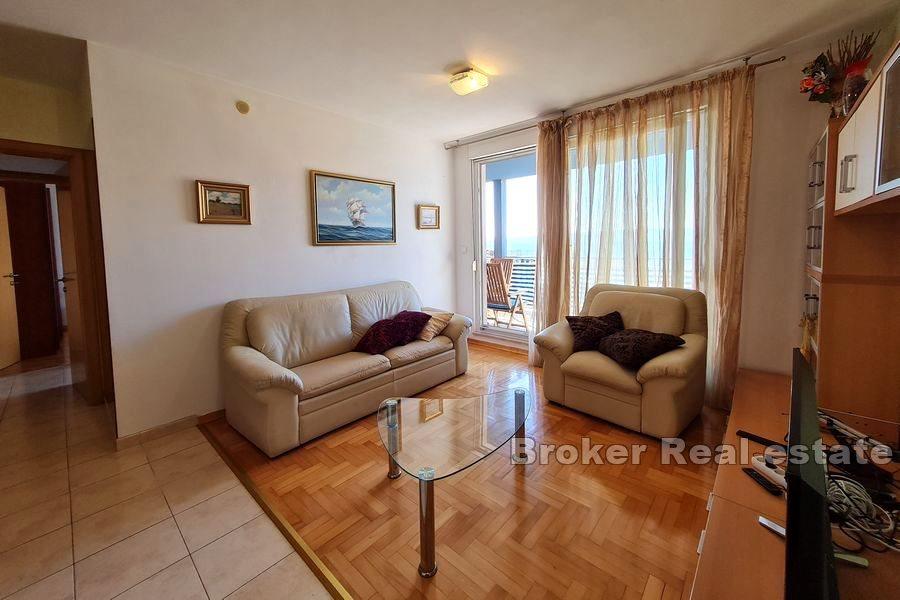 Žnjan, two bedroom apartment with sea view