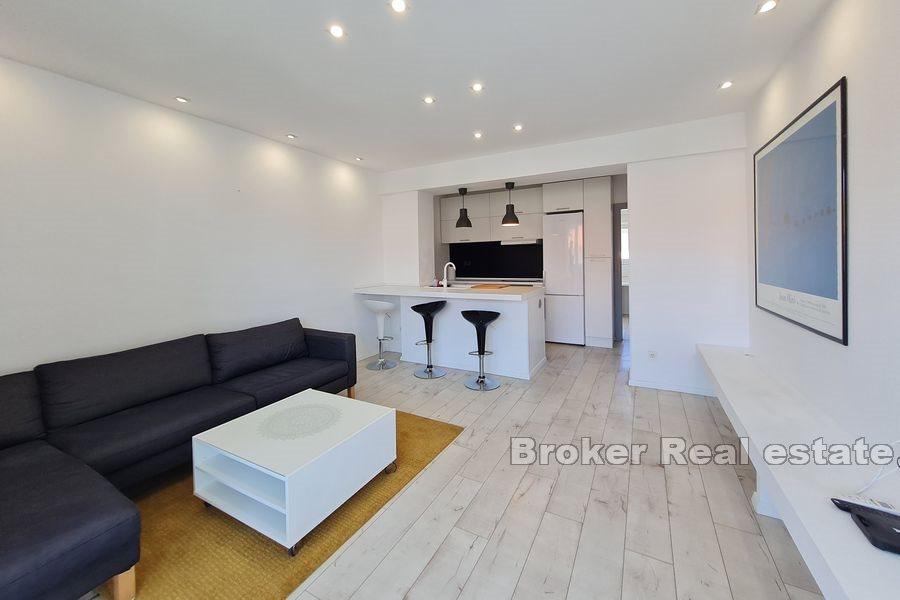 Meje, appartement moderne de deux chambres près de la mer