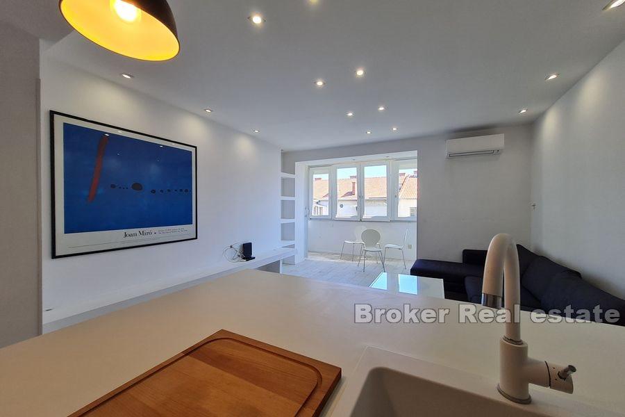 Meje, modern two bedroom apartment near sea