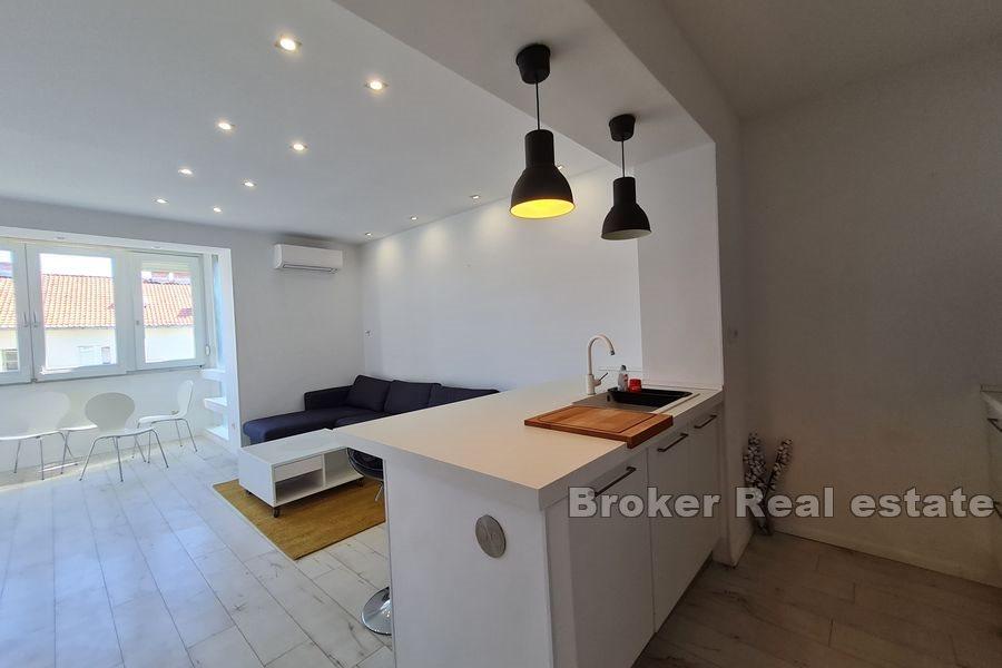 Meje, modern two bedroom apartment near sea