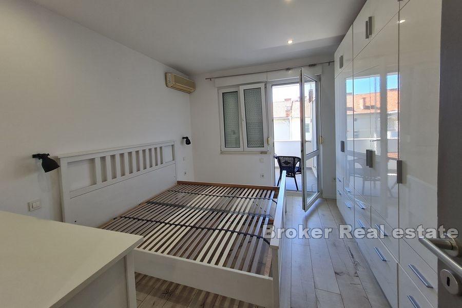 Meje, современная трехкомнатная квартира недалеко от моря