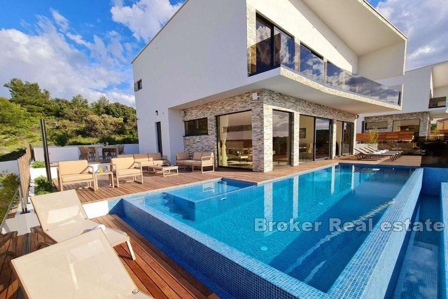 Luxusvilla mit spektakulärem Meerblick