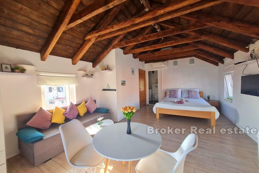 Moderan studio apartman, pogled na more
