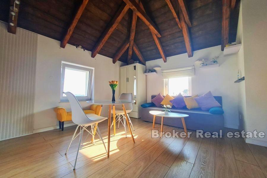 Moderan studio apartman, pogled na more