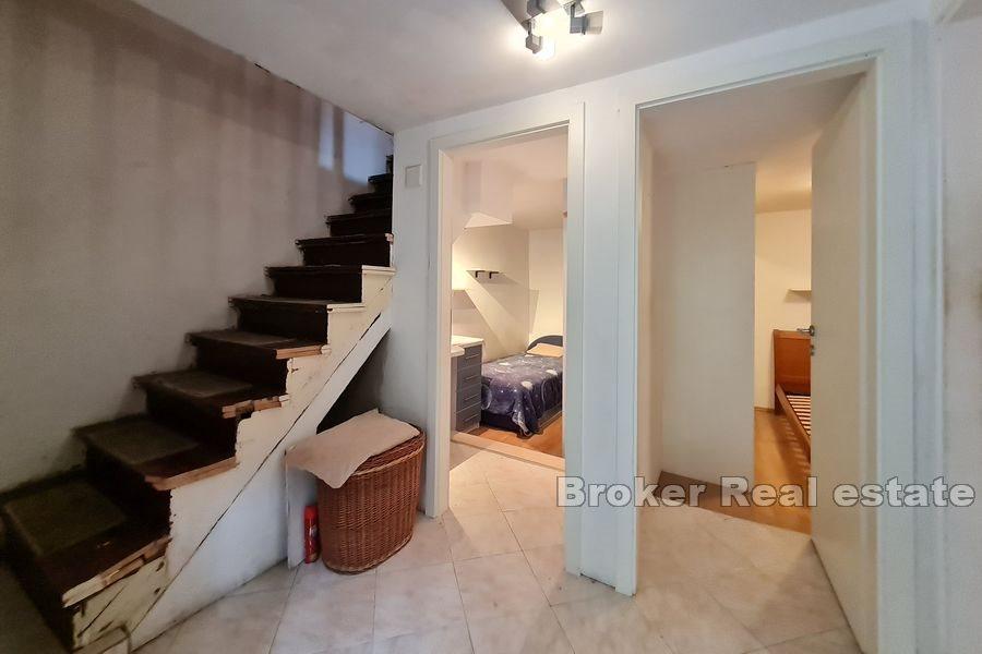 Maisonette-Steinhaus in einer Reihe