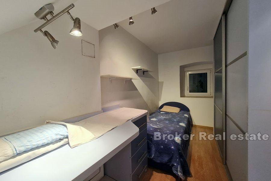 Maisonette-Steinhaus in einer Reihe