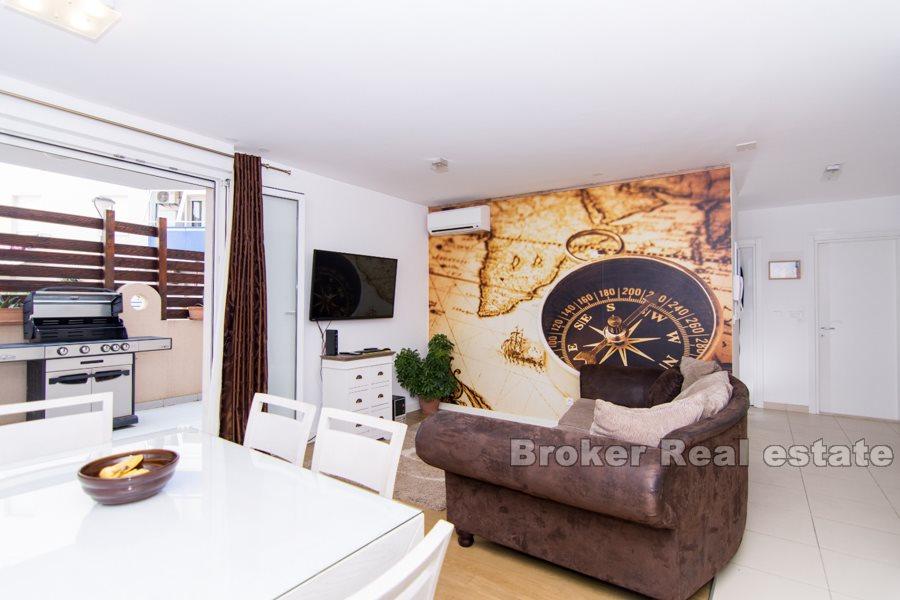 Znjan, Apartment mit zwei Schlafzimmern und Terrasse