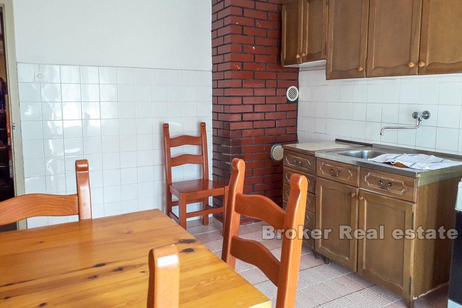 Komfortable 3-Zimmer-Wohnung mit Terrasse, Visoka