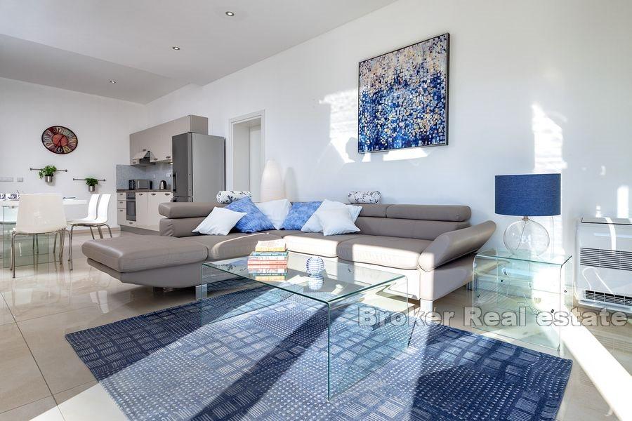 Moderne Villa mit Pool