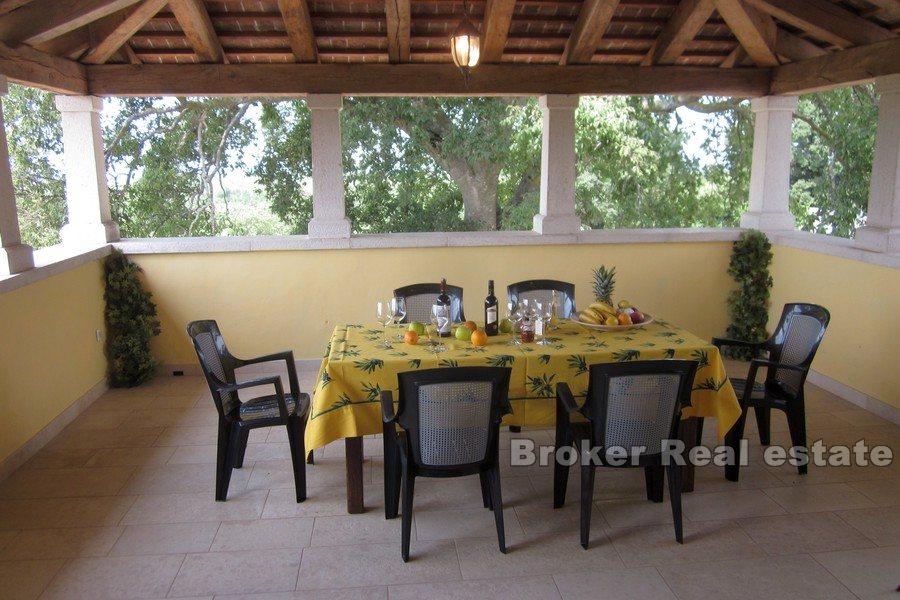 Estate with two houses and a pool