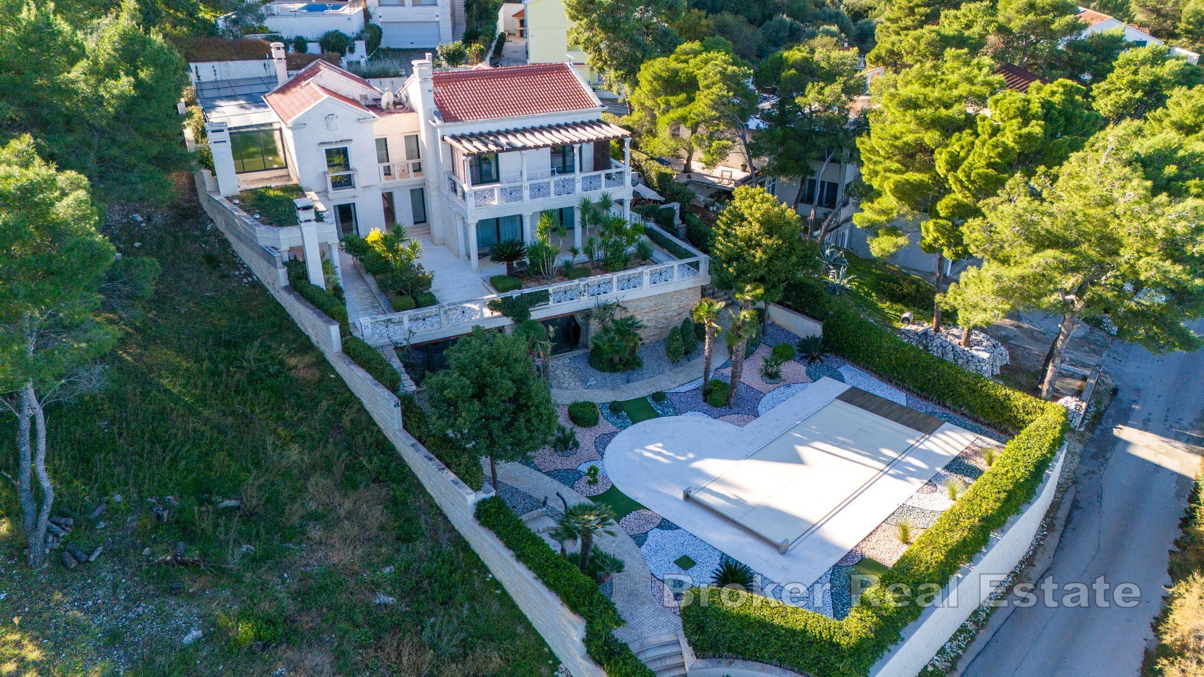 Wyjątkowa willa w pierwszym rzędzie do morza