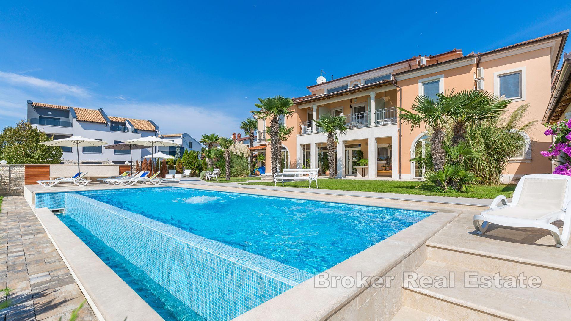 Palazzina in prima fila al mare