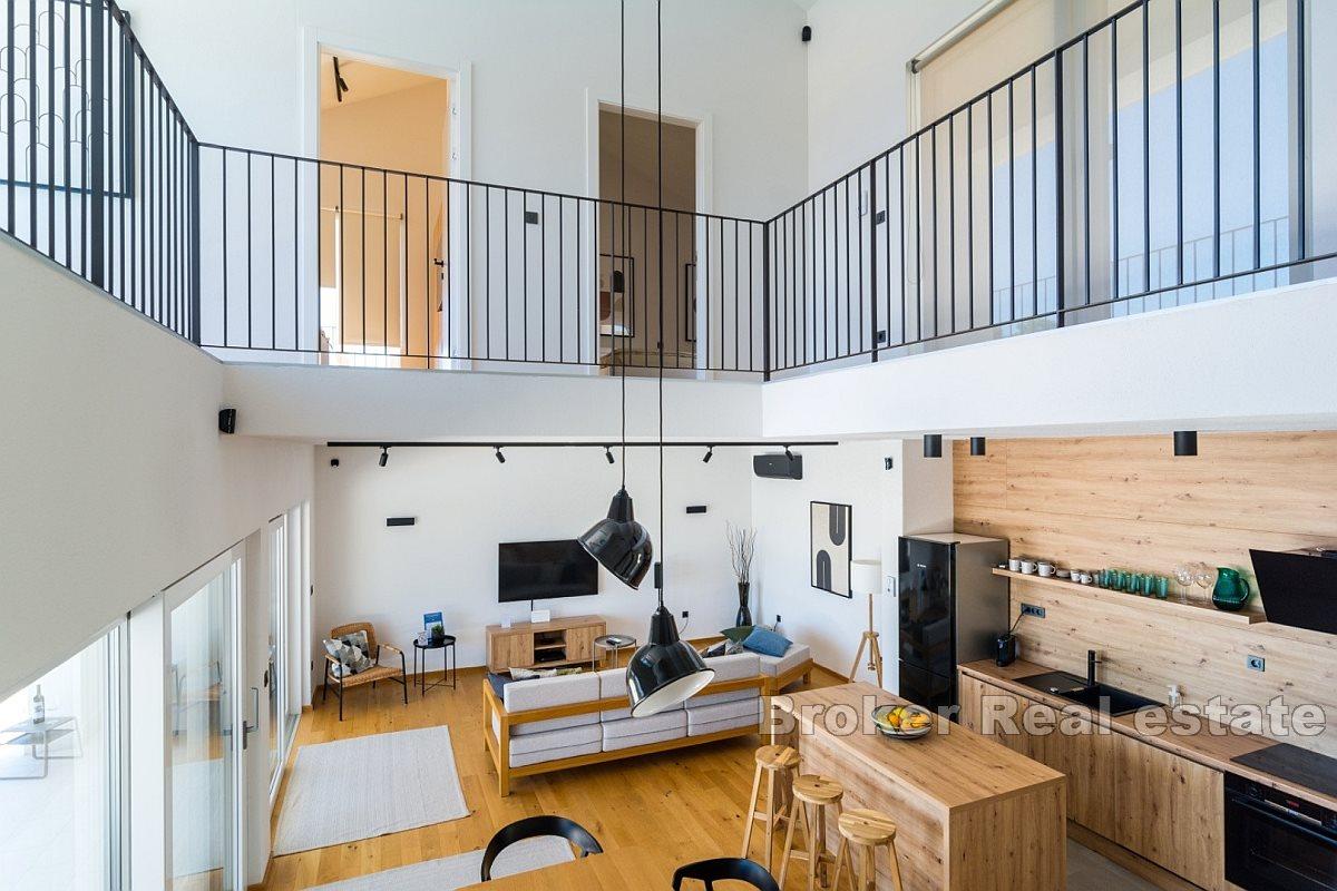 Modernt hus med havsutsikt