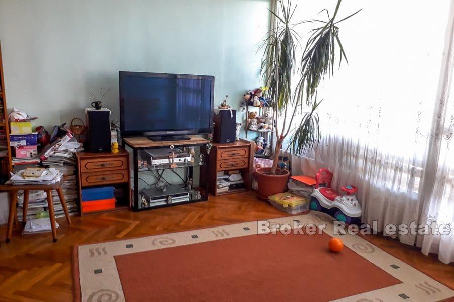 Trstenik, three bedroom apartment with sea view