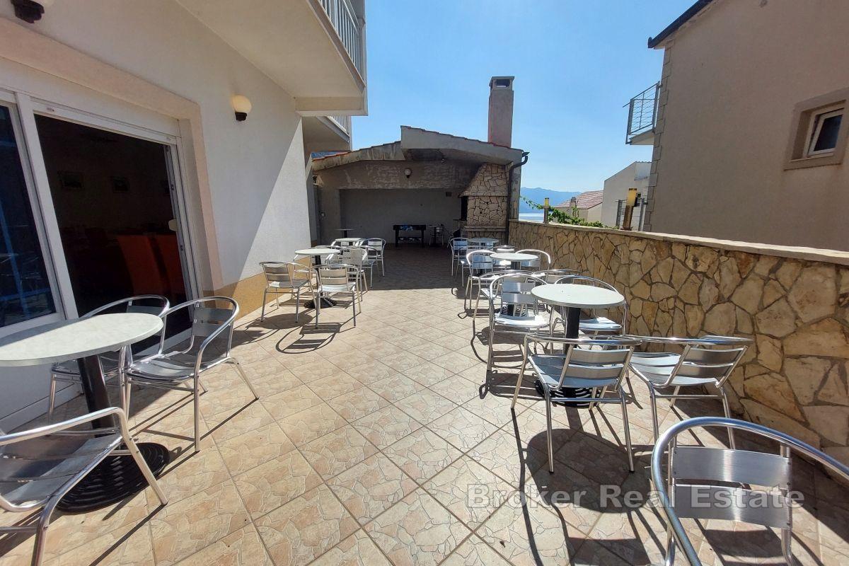 Hôtel avec vue panoramique sur la mer