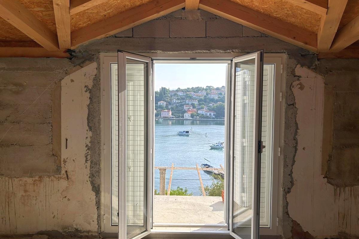 001-2026-112-near-dubrovnik-property-first-row-to-the-sea-for-sale