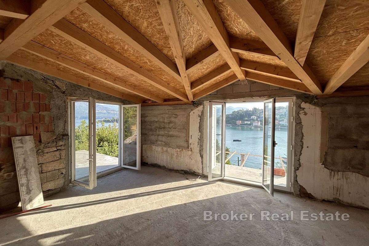 Nemovitost v první řadě u moře