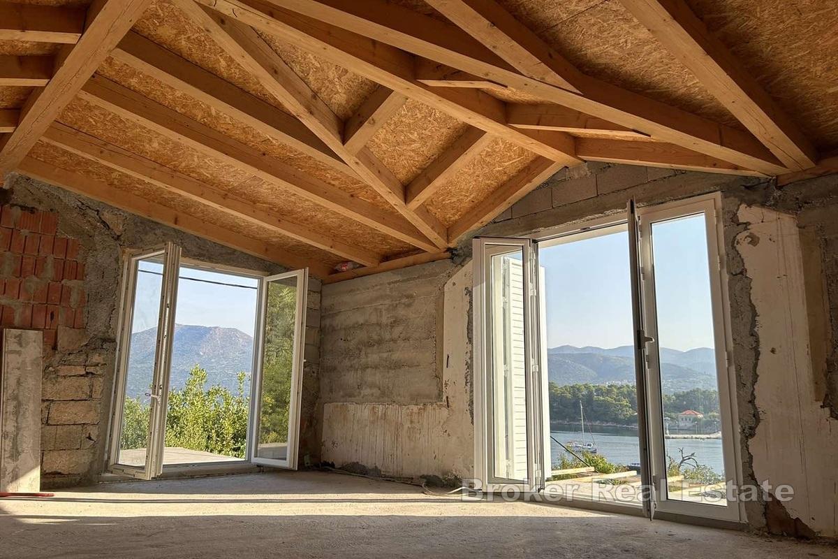 Nemovitost v první řadě u moře