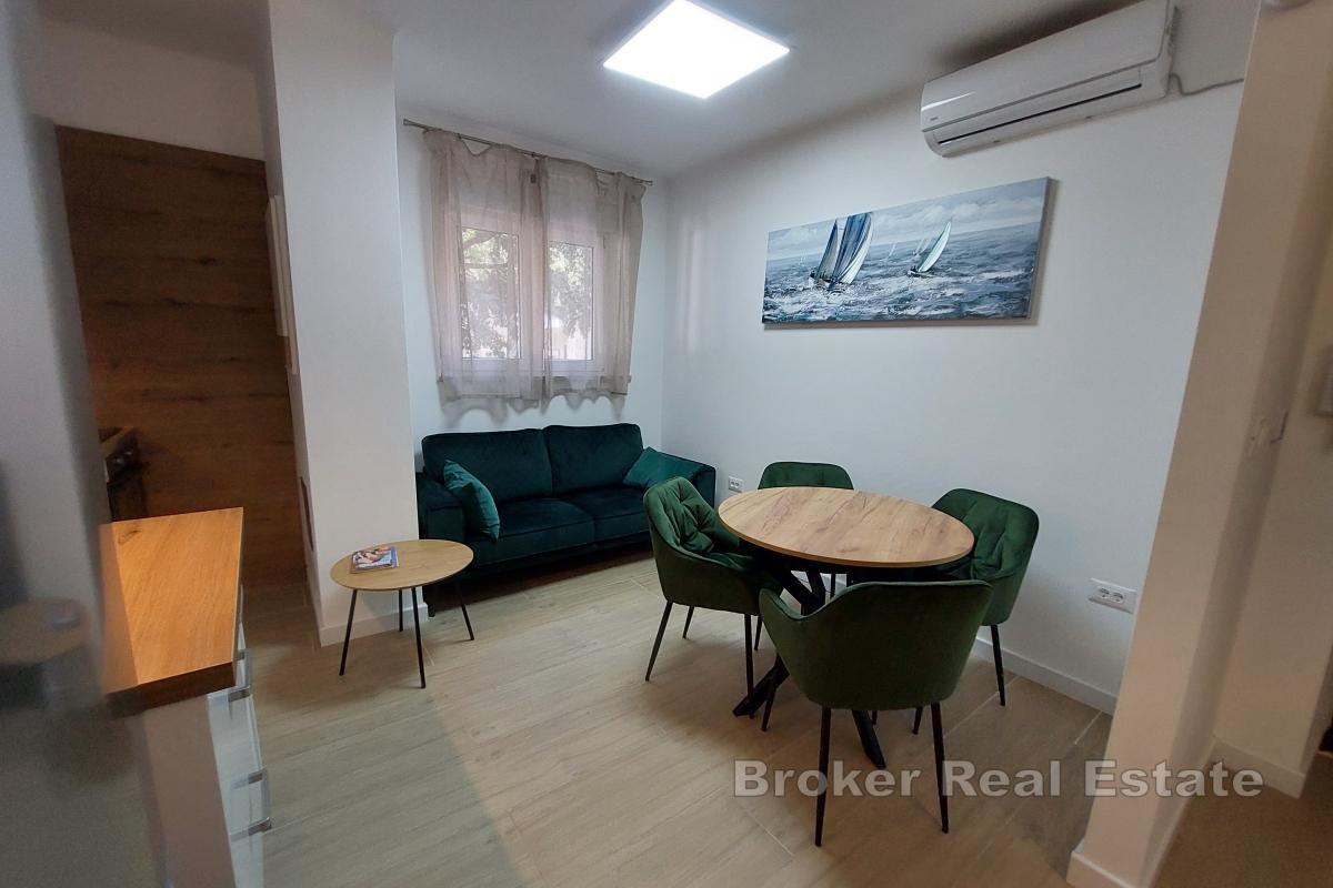 Appartement rénové de deux chambres dans un emplacement idéal