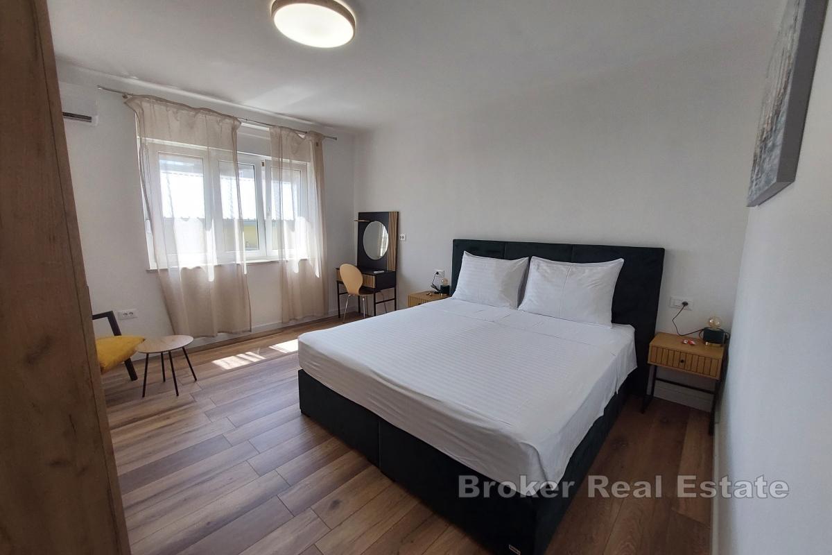 Appartement rénové de deux chambres dans un emplacement idéal