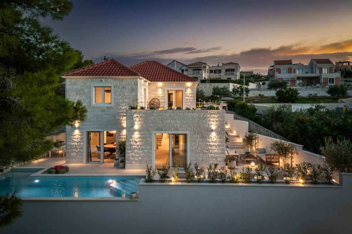 Stone villa with sea view