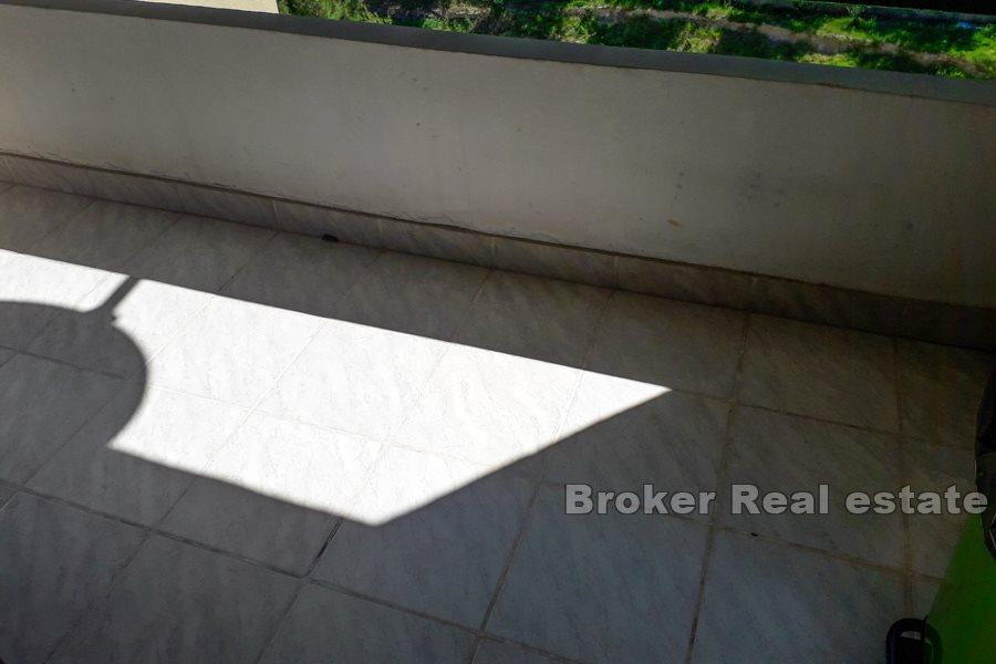 Komfortní byt 3 + 1 s terasou, Pujanke