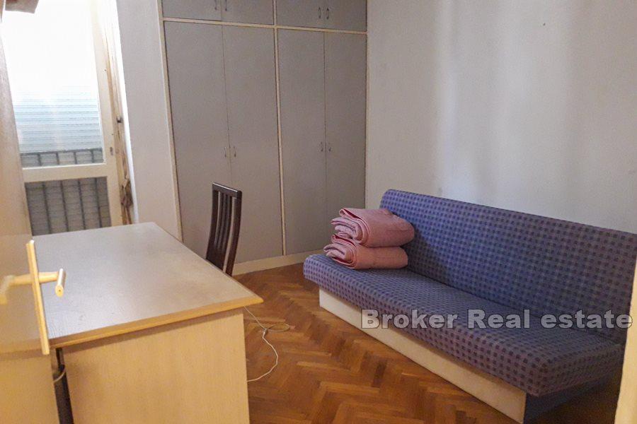 Komfortable Wohnung mit vier Schlafzimmern, Spinut