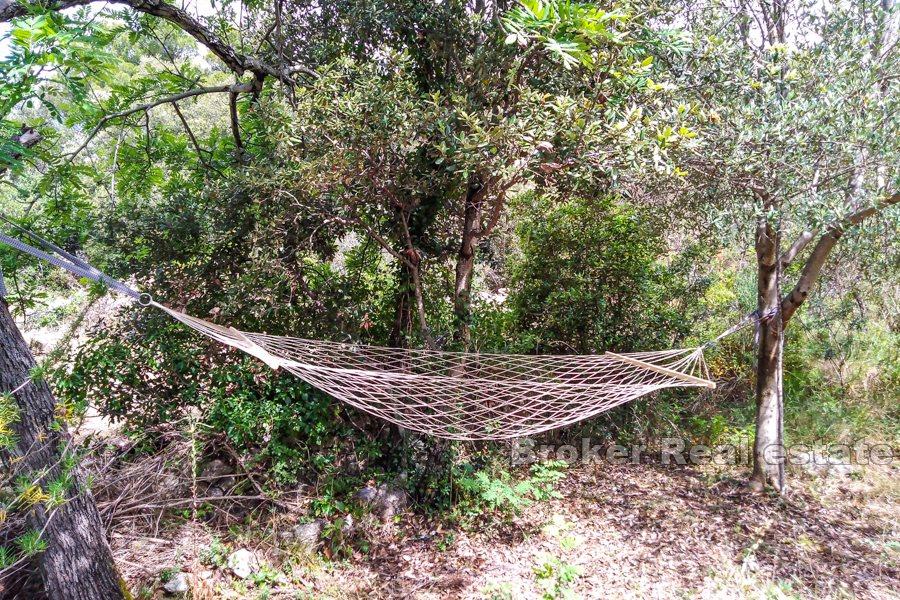 Freistehendes altes Steinhaus