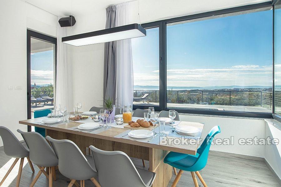 Luxury villa with sea view